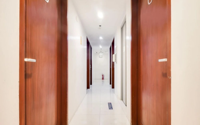OYO 893 Dian Suites Makati
