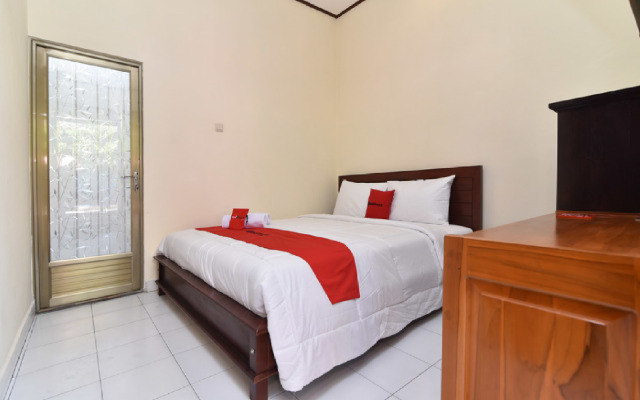 RedDoorz Plus @ Singaraja