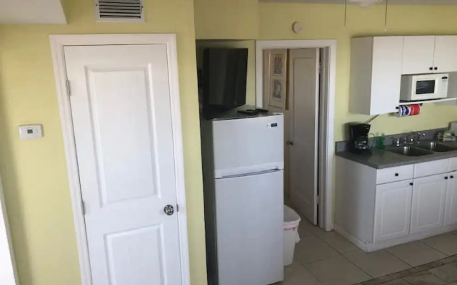 Misty Isles Redington Beachfront Suite 24