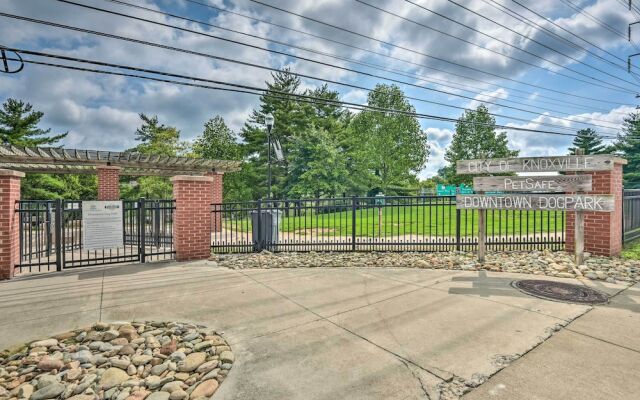 Modern Knoxville Gem: Near Campus & Eateries!