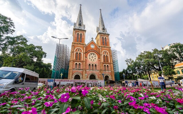 Saigon Skyline Suite in Central District 1