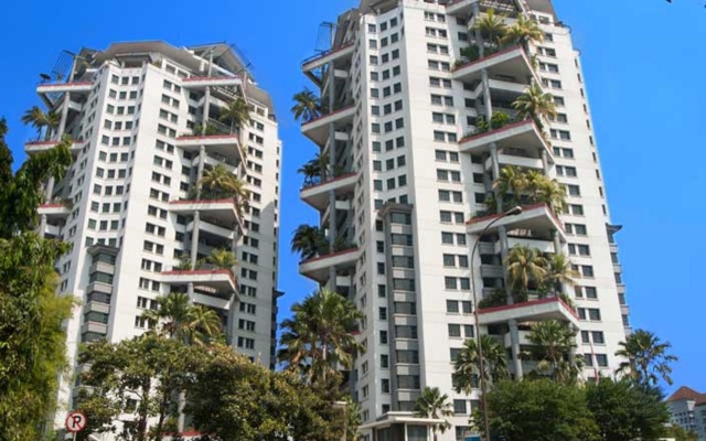 Grand Tropic Suites Hotel