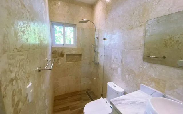 Seasideserenity - Luxury Villa Steps From The Beach