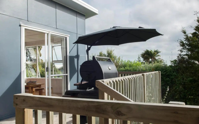Nigel's Crib - Coopers Beach Holiday Home
