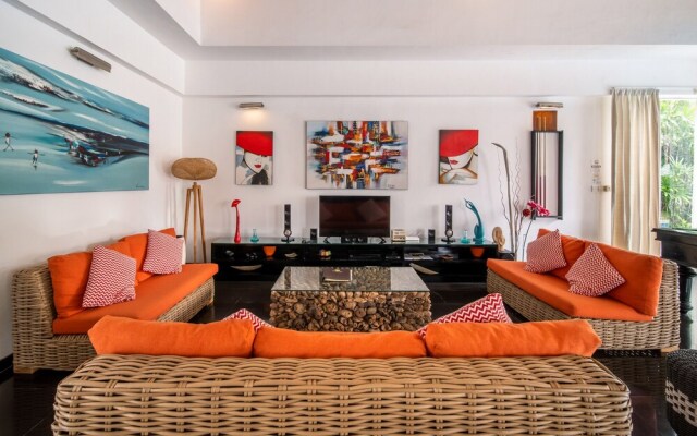 Serene 4br Seminyak Villa with Tropical