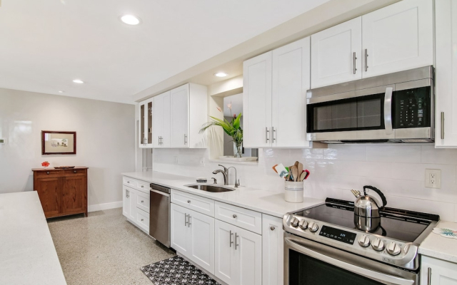 Mango House Immaculate 3 BDR in Boynton Beach!