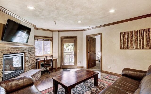 Ge At Breckenridge Chateaux 1023 2 Bedroom Condo by RedAwning