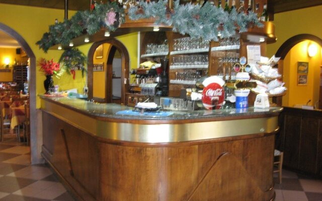 Albergo Ristorante Pizzeria Al Laghetto