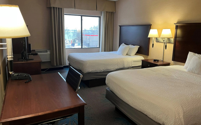 Days Inn by Wyndham Duluth Lakewalk