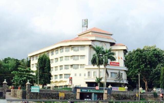 hotel srichakra international