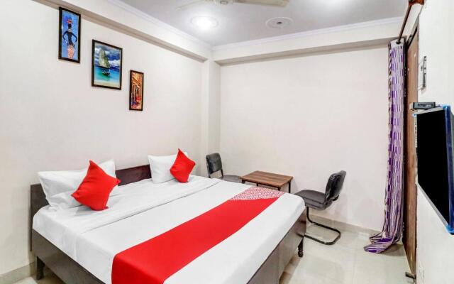 OYO 82107 Vivaan Residency