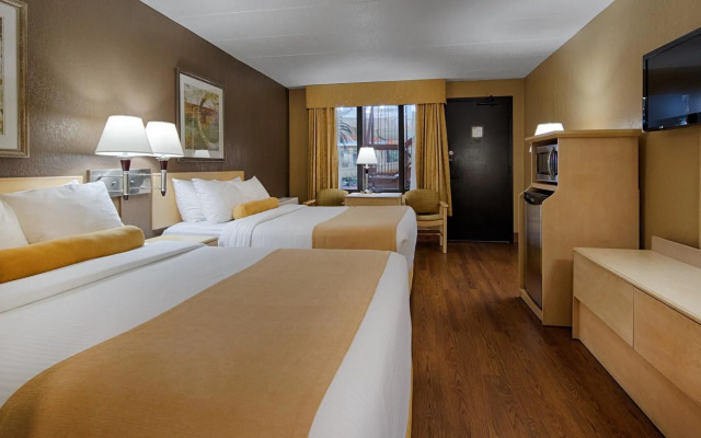 Seven Oaks Hotel Regina