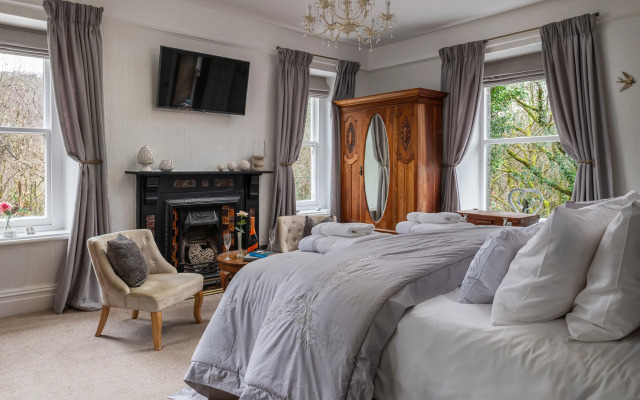 Afon Rhaiadr Country House