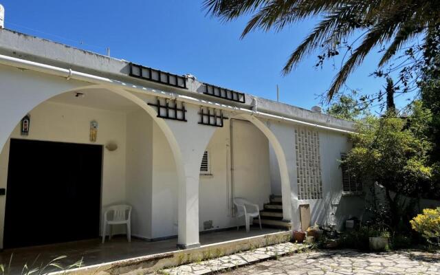 Sea View Spacious Private Villa in Lapta
