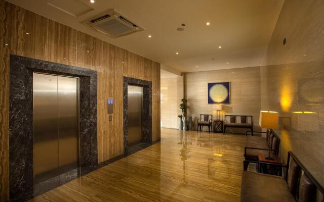 Lotus Blu Hotel