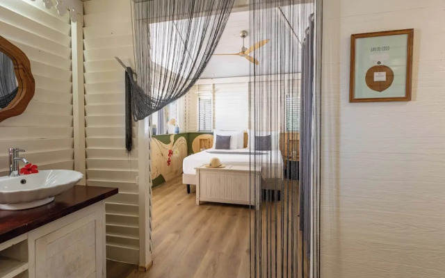 Opoa Beach Hotel