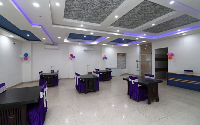 Hotel Moti Dungri Palace