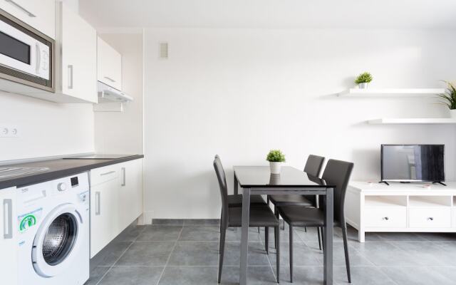 Close to the Sky Apartment, Surrounded by Beaches