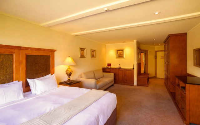 Nugget Point Resort and Spa