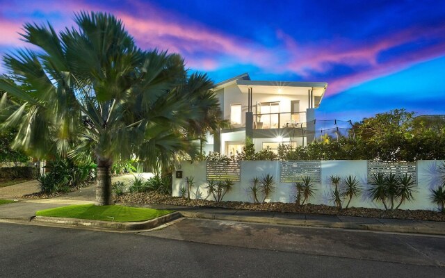 Beachside Holiday Escape