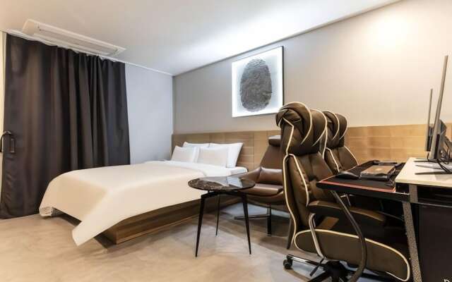 Hotel Carlton