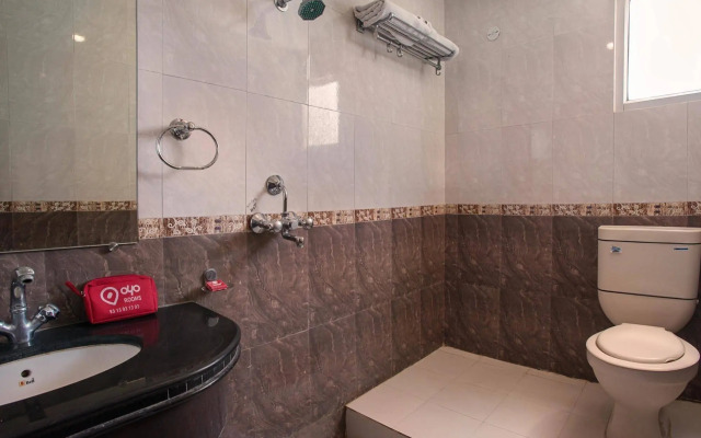 OYO 410 Hotel Lily Bay Inn