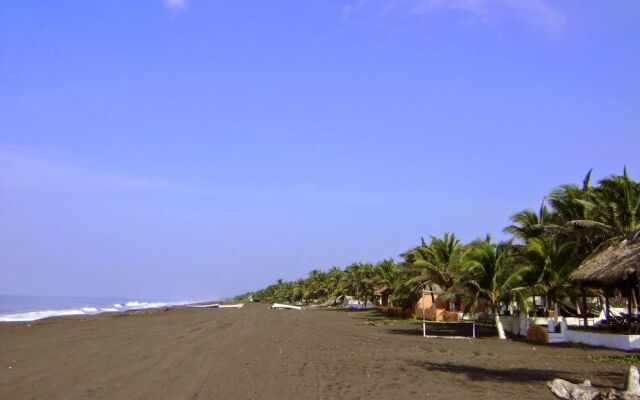 Tortugas Place Hotel y Bungalos