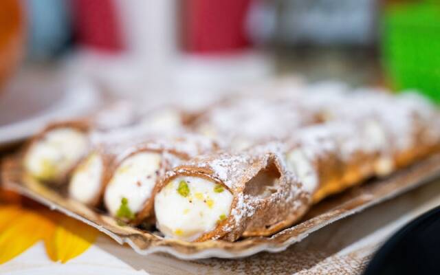 Tra l'Etna e il mare via Oberdan