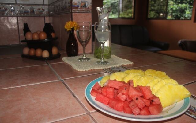Arenal Glamping Hostel