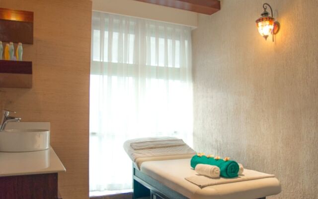 Cloud Hotel & Suites