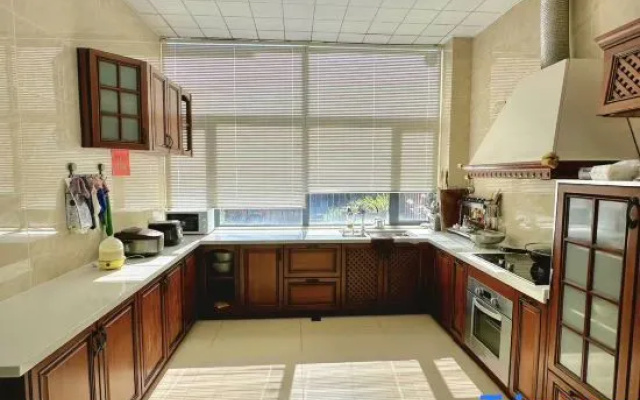 Tengchong Muyang Courtyard Wenquan Homestay (Century City) – Kitchen – Baoshan