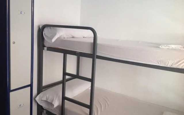 Olé Backpackers Hostel