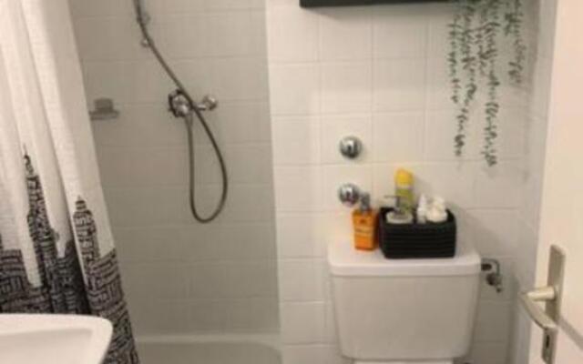 Lovely 1-bedroom vacation studio apartment with pool and sauna