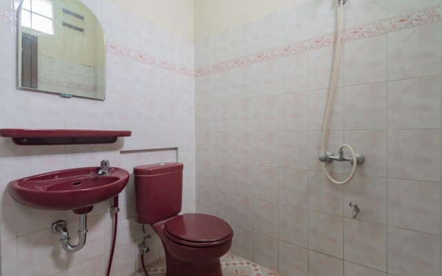 RedDoorz @ Achino Hotel Bandung