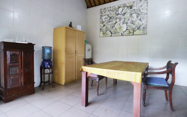Oka Kartini Bungalows