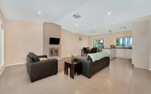 Kennedy Holiday Villas