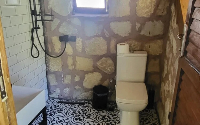 Stonehouse Surrounded by Nature in Masukiye