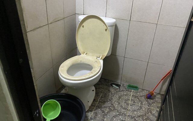 OYO Life 93407 Kos Sweta