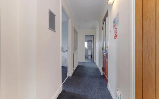 Beautiful 2 to 3 bed apartment with stunning views!