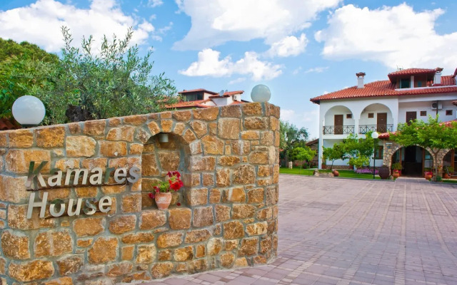 Kamares House Apartments & Studios