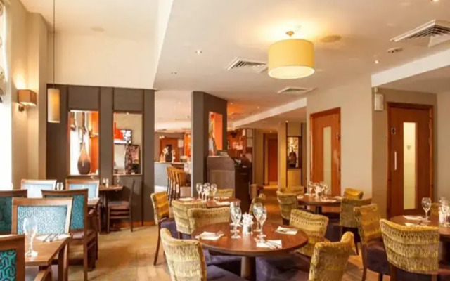 Premier Inn Swansea City Centre