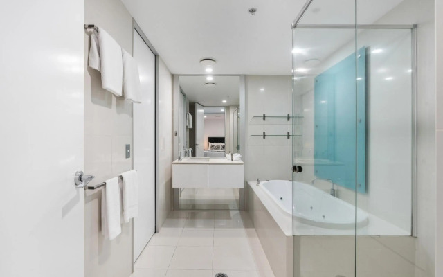 Q1 Resort & Spa