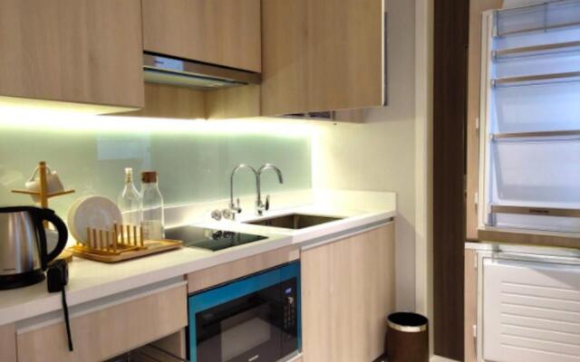 Circle Sukhumvit 11#Luxury#Pool#Gym#BTS Nana&MRT Sukhumvit#1BR#Max2ppl