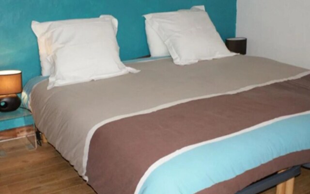 Villa With 5 Bedrooms in Les Eyzies-de-tayac-sireuil, With Private Poo