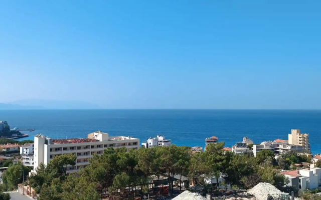 Silver Tower Residence Family Suites