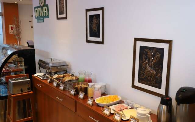 Capac Hotel II