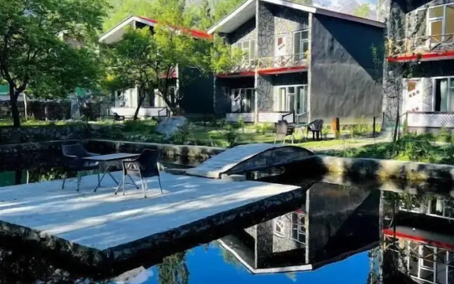 Apricot Spring Resort