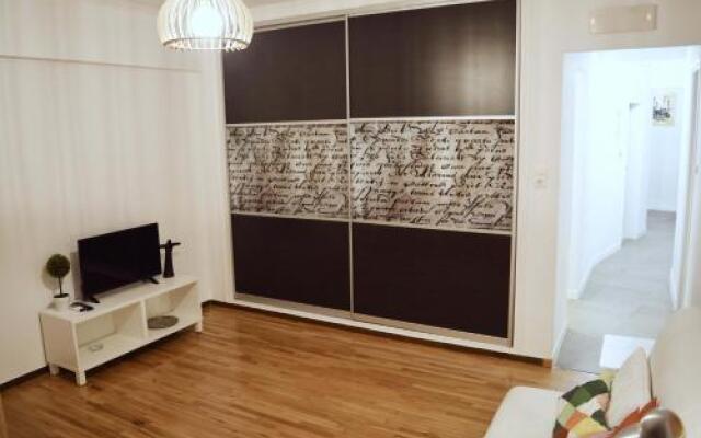 Boutique Athens Apartment Sq1