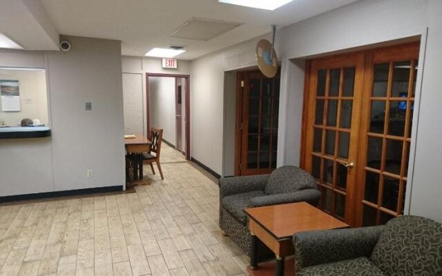 Burton Inn & Suites