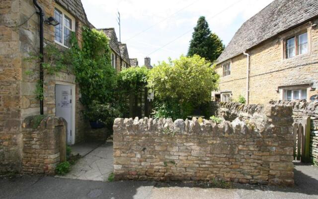 Bourton Croft Cottage